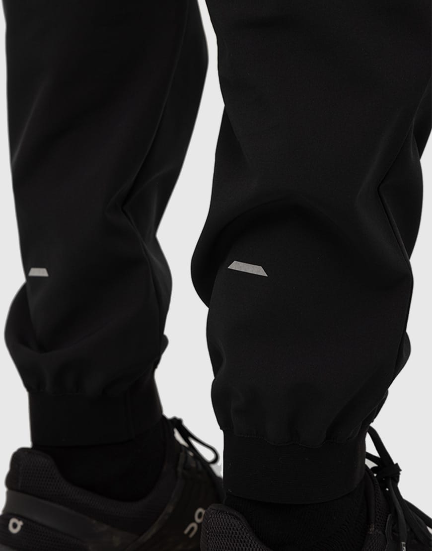 Elevate Trackpant // Black - Image 6