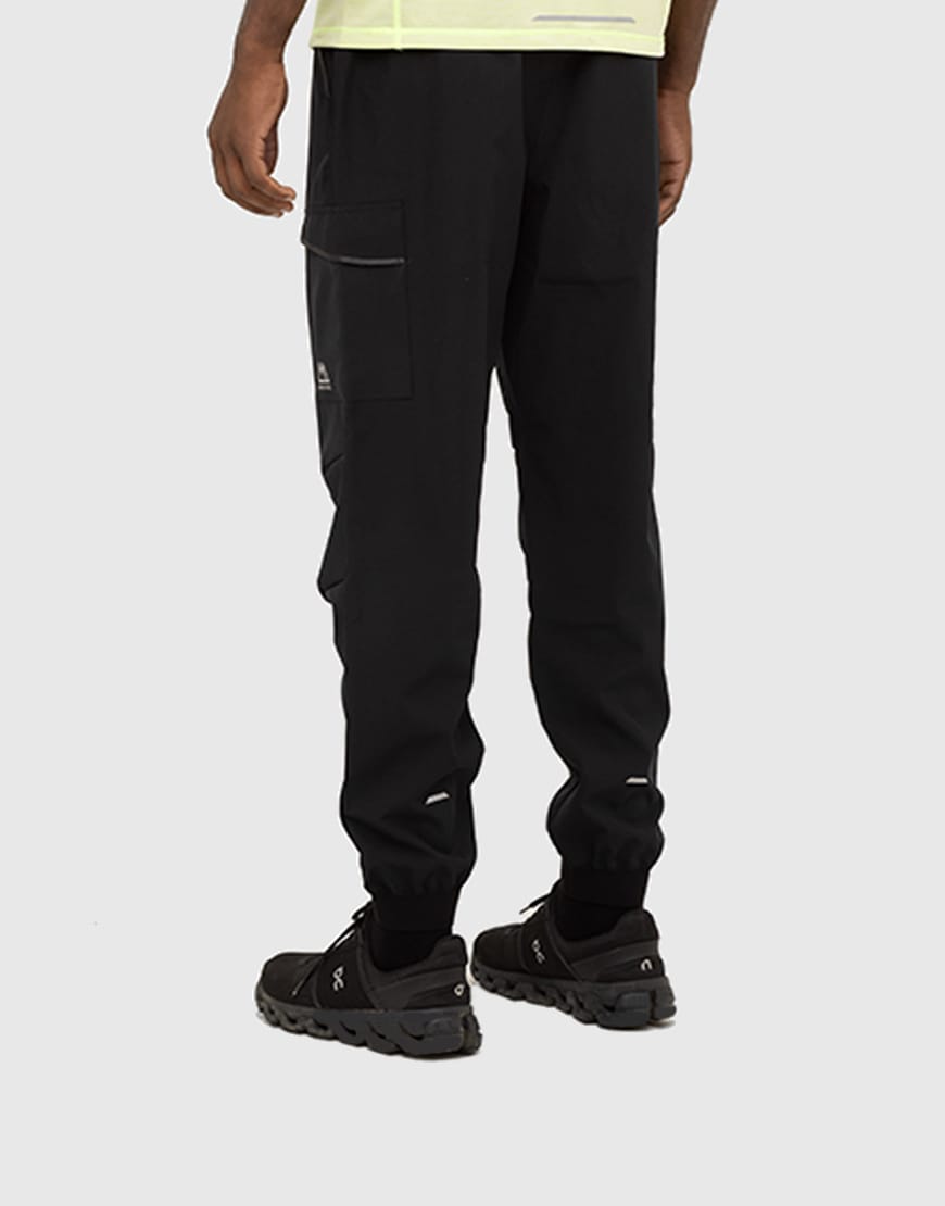 Elevate Trackpant // Black - Image 2